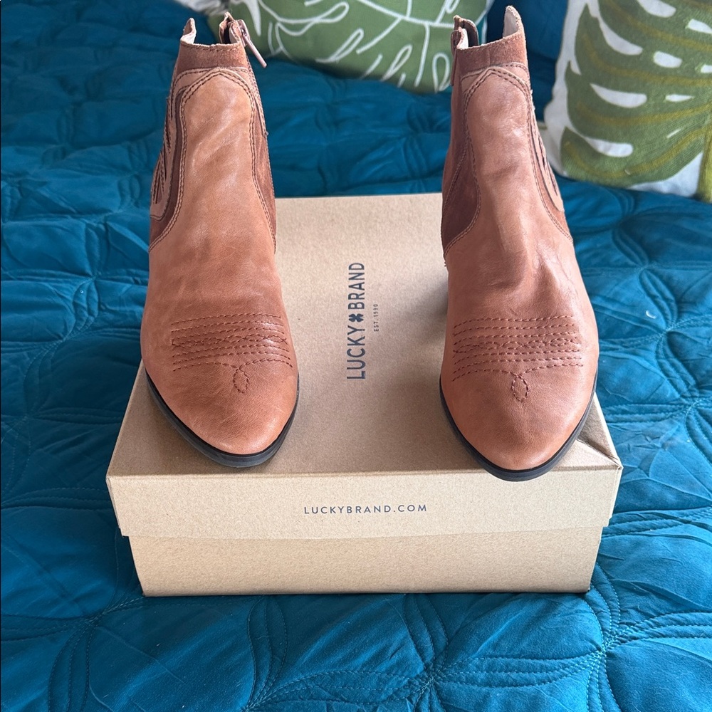 Lucky Brand Cognac Leather Ankle Booties